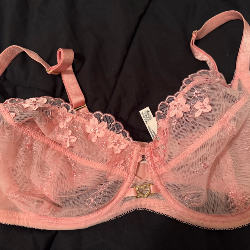Victoria's Secret Pink Floral Lace Bra